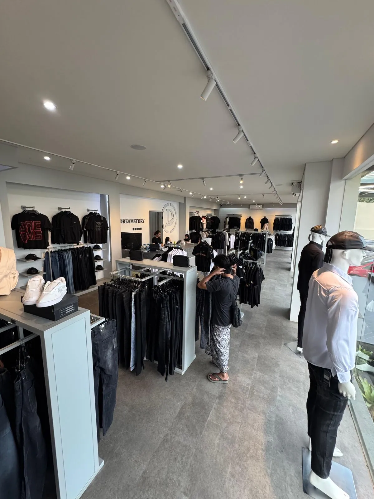 Store Dreamstory